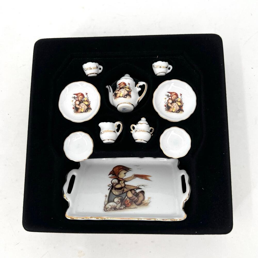 Hummel Goebel " MiniatureTea Set - Girl ducklings and lamb